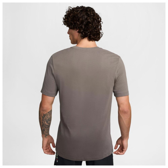 Nike Ανδρική κοντομάνικη μπλούζα Dri-FIT Trail Nike Ανδρική κοντομάνικη μπλούζα Dri-FIT Trail